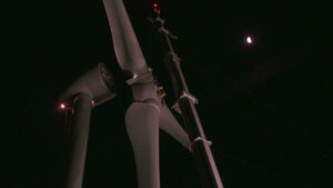 blades-attaching-with-moon
